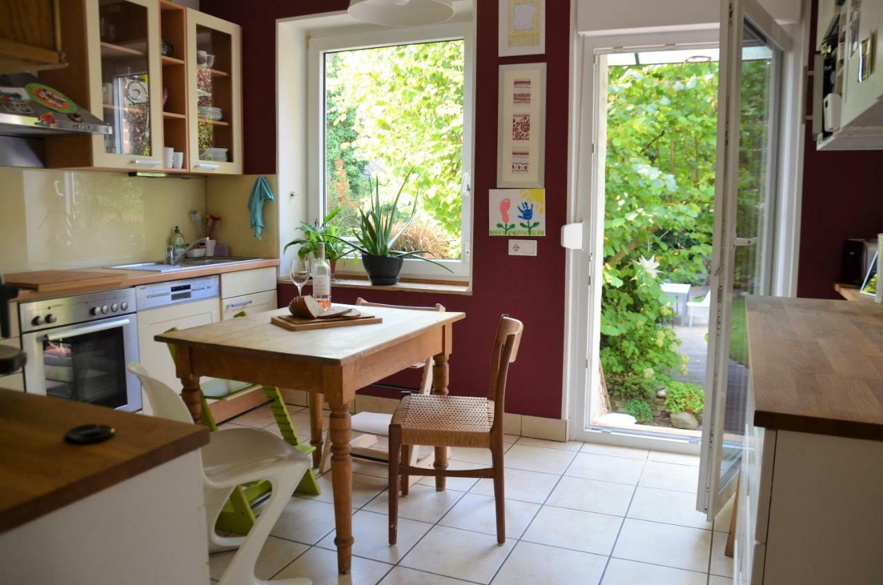 Gaestezimmer Mit Garten In Fischeln كريفيلد المظهر الخارجي الصورة